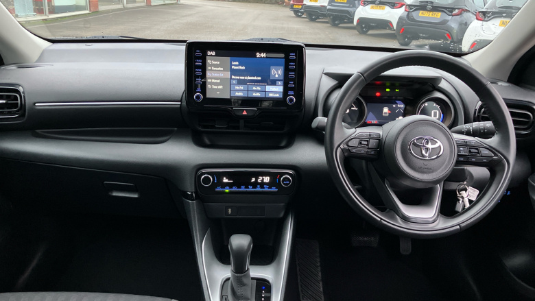 Toyota Yaris 1.5 Hybrid Design 5dr CVT Hybrid Hatchback